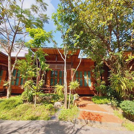 Areeya Phubeach Resort Wooden House Ban Chong Phli Exteriér fotografie