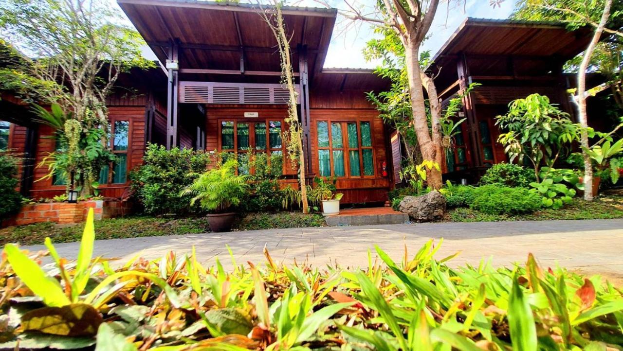 Areeya Phubeach Resort Wooden House Ban Chong Phli Exteriér fotografie